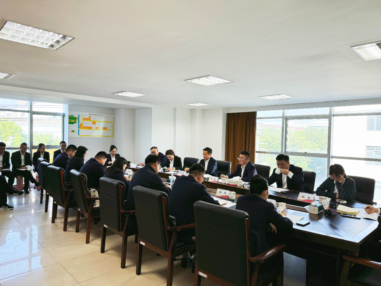 泰州农商银行召开第五片区年末收官工作督办会议